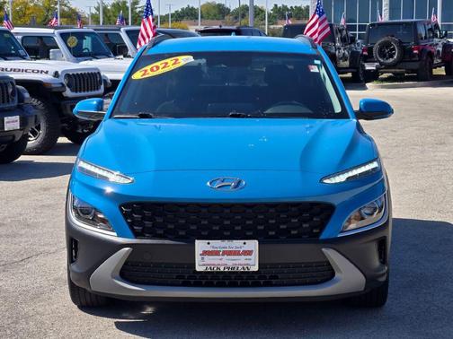 2022 Hyundai KONA SEL