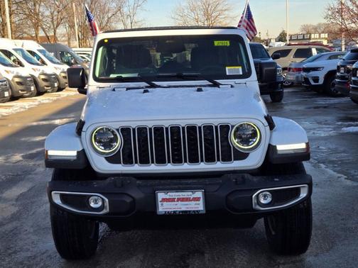 2026 Jeep Wrangler 4-Door Sahara 4x4