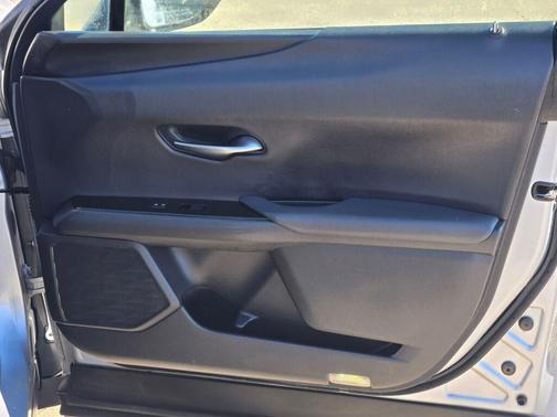 2023 Lexus UX 250h Base