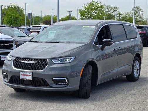 2025 Chrysler Pacifica L