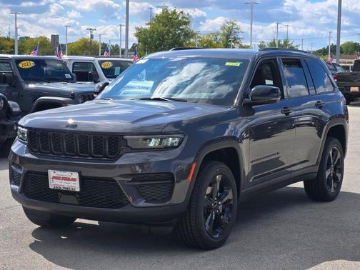 2025 Jeep Grand Cherokee Altitude