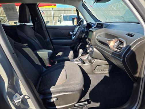 2023 Jeep Renegade Upland