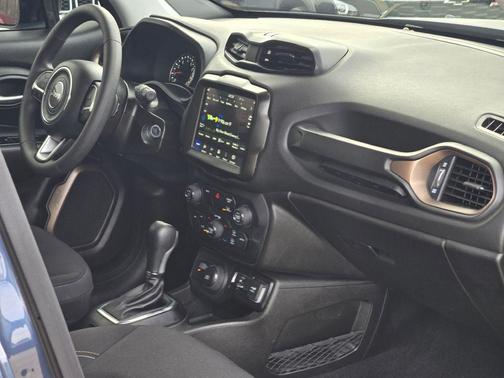 2023 Jeep Renegade Upland