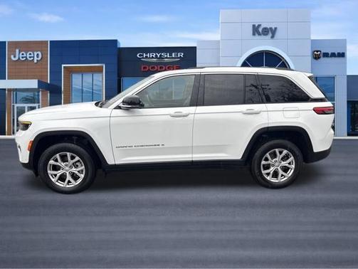Bright White Clearcoat 2022 Jeep Grand Cherokee Limited