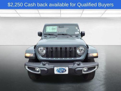 2025 Jeep Gladiator Sport