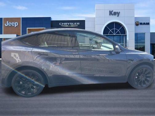 Gray 2024 Tesla Model Y Long Range