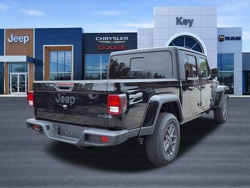 Black Clearcoat 2025 Jeep Gladiator Sport