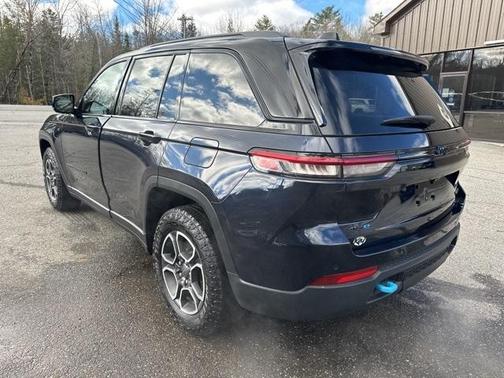 2022 Jeep Grand Cherokee 4xe Trailhawk
