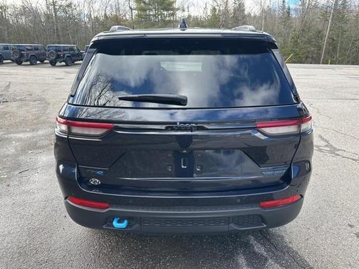 2022 Jeep Grand Cherokee 4xe Trailhawk