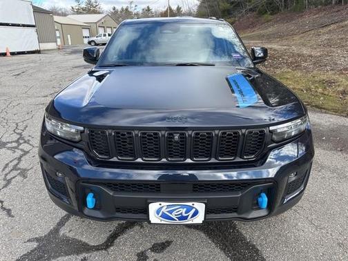 2022 Jeep Grand Cherokee 4xe Trailhawk