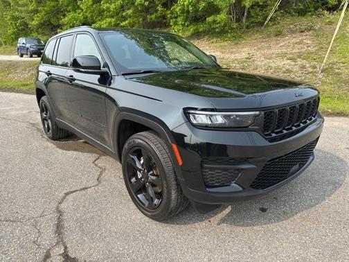 2023 Jeep Grand Cherokee Altitude
