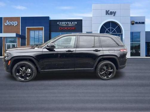 Diamond Black 2023 Jeep Grand Cherokee Limited