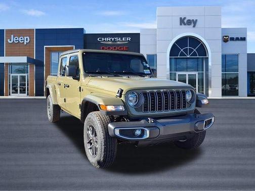 2026 Jeep Gladiator Sport