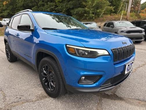 2023 Jeep Cherokee Altitude Lux