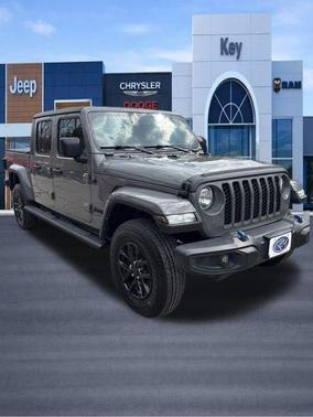 Sting Gray Clearcoat 2022 Jeep Gladiator Sport
