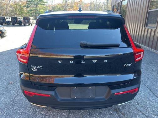 2020 Volvo XC40 T5 R-Design