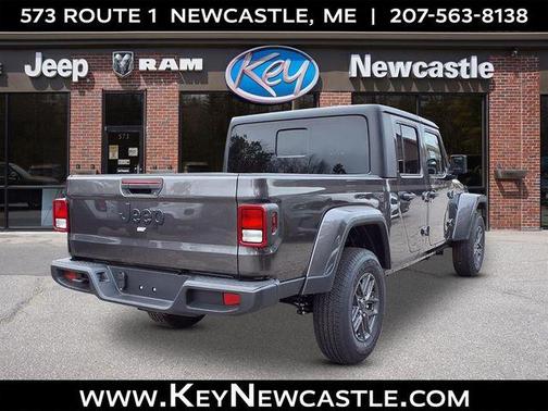 2025 Jeep Gladiator Sport