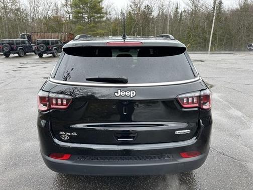 2024 Jeep Compass Latitude Lux