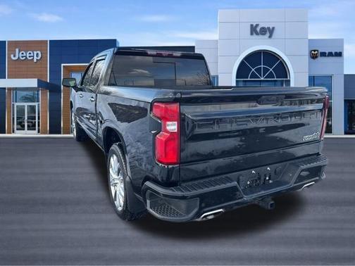 Black 2022 Chevrolet Silverado 1500 High Country