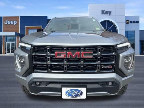 2023 GMC Canyon AT4