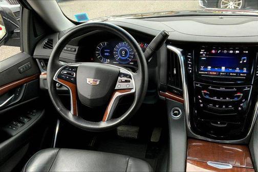 2018 Cadillac Escalade Luxury