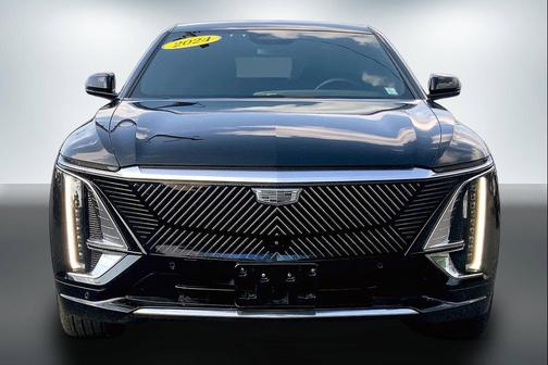 Stellar Black Metallic 2024 Cadillac LYRIQ Luxury
