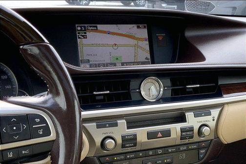 2016 Lexus ES 350 Base