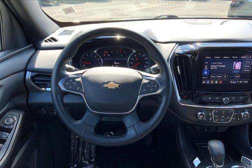 Mosaic Black Metallic 2023 Chevrolet Traverse LT Leather