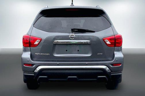 2019 Nissan Pathfinder S
