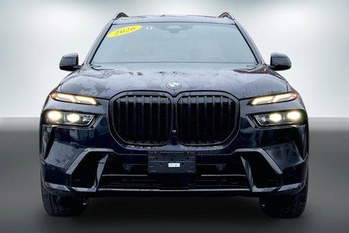 Carbon Black Metallic 2026 BMW X7 xDrive40i