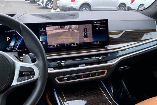 Carbon Black Metallic 2026 BMW X7 xDrive40i