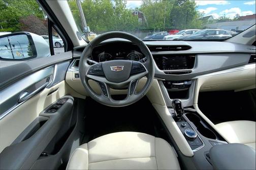 Crystal White Tricoat 2023 Cadillac XT5 Premium Luxury