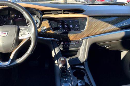 2022 Cadillac XT6 Premium Luxury AWD