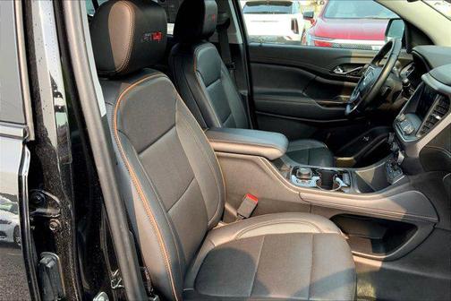 2023 GMC Acadia AWD AT4