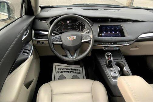 2023 Cadillac XT4 Luxury