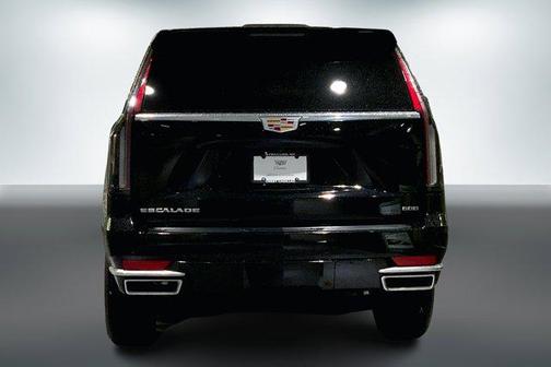 2022 Cadillac Escalade Luxury