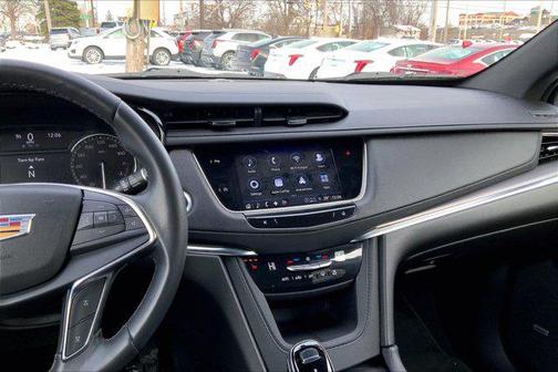 2023 Cadillac XT5 Luxury