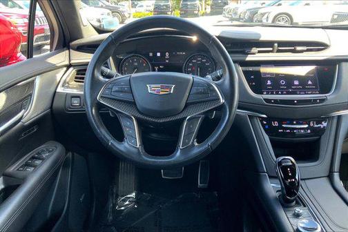 2020 Cadillac XT5 Sport