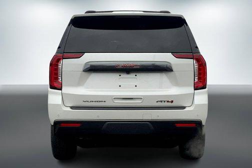 2022 GMC Yukon 4WD AT4