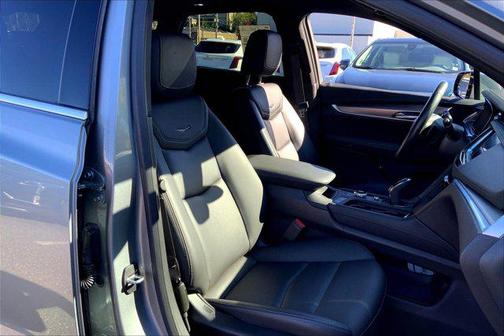 2024 Cadillac XT5 Luxury