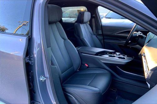 2025 Cadillac LYRIQ Luxury