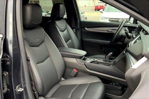 2023 Cadillac XT5 Luxury