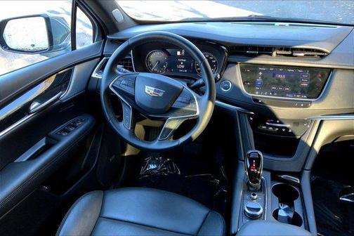 2025 Cadillac XT5 Premium Luxury