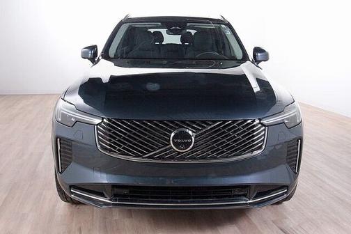 2025 Volvo XC90 Plus