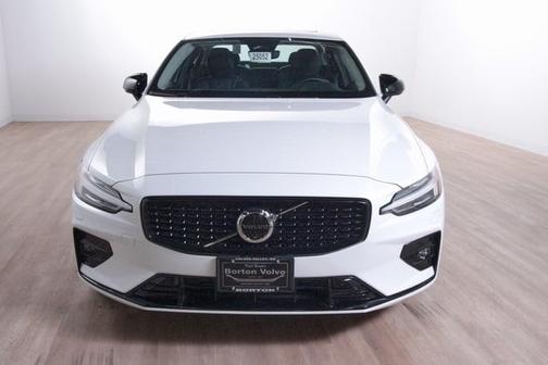 2025 Volvo S60 B5 Plus