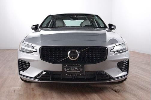 2023 Volvo S60 Plus