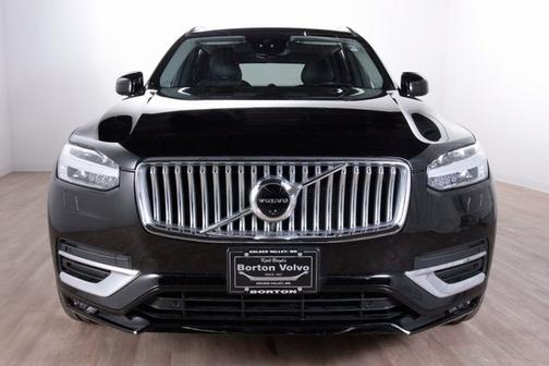 2022 Volvo XC90 T6 Inscription