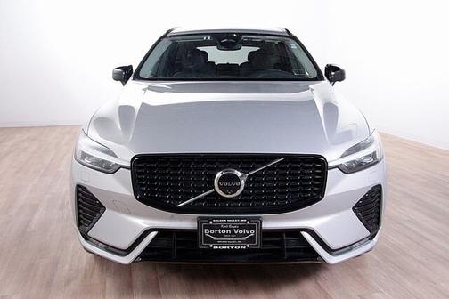 2025 Volvo XC60 Plus