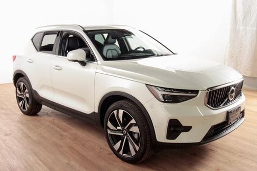 2024 Volvo XC40 Ultimate