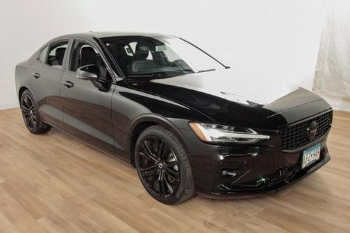 2024 Volvo S60 B5 Plus Black Edition